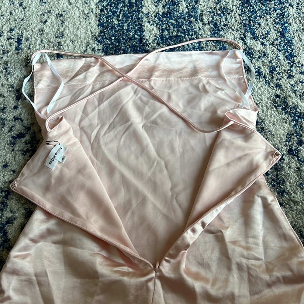 ❌SOLD❌superdown Billie Drape Midi Dress in Blush pink Small - Picture 10 of 12